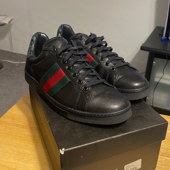 Gucci sneakers - Picture 1 of 8